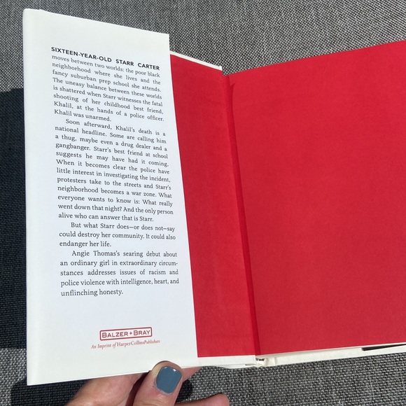 THE HATE YOU GIVE Angie Thomas #1 New York Times Bestseller Hardcover - Picture 6 of 7